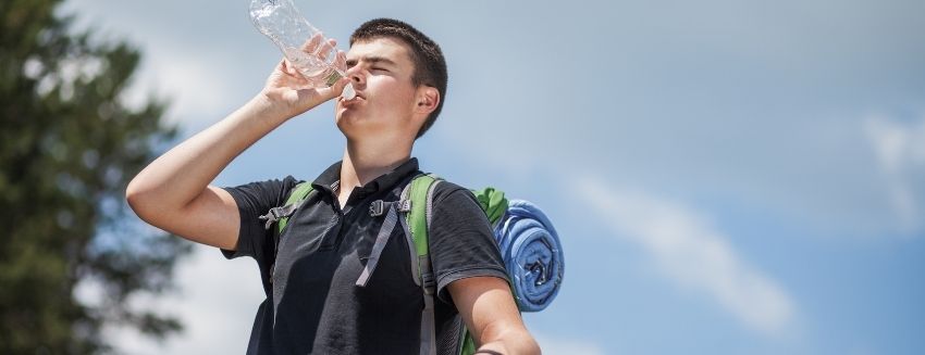 חשוב! לקחת מספיק מים לטיול- צילום:  Canva